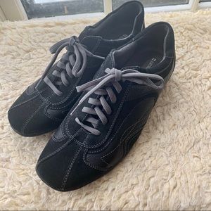 Naturalizer sneakers